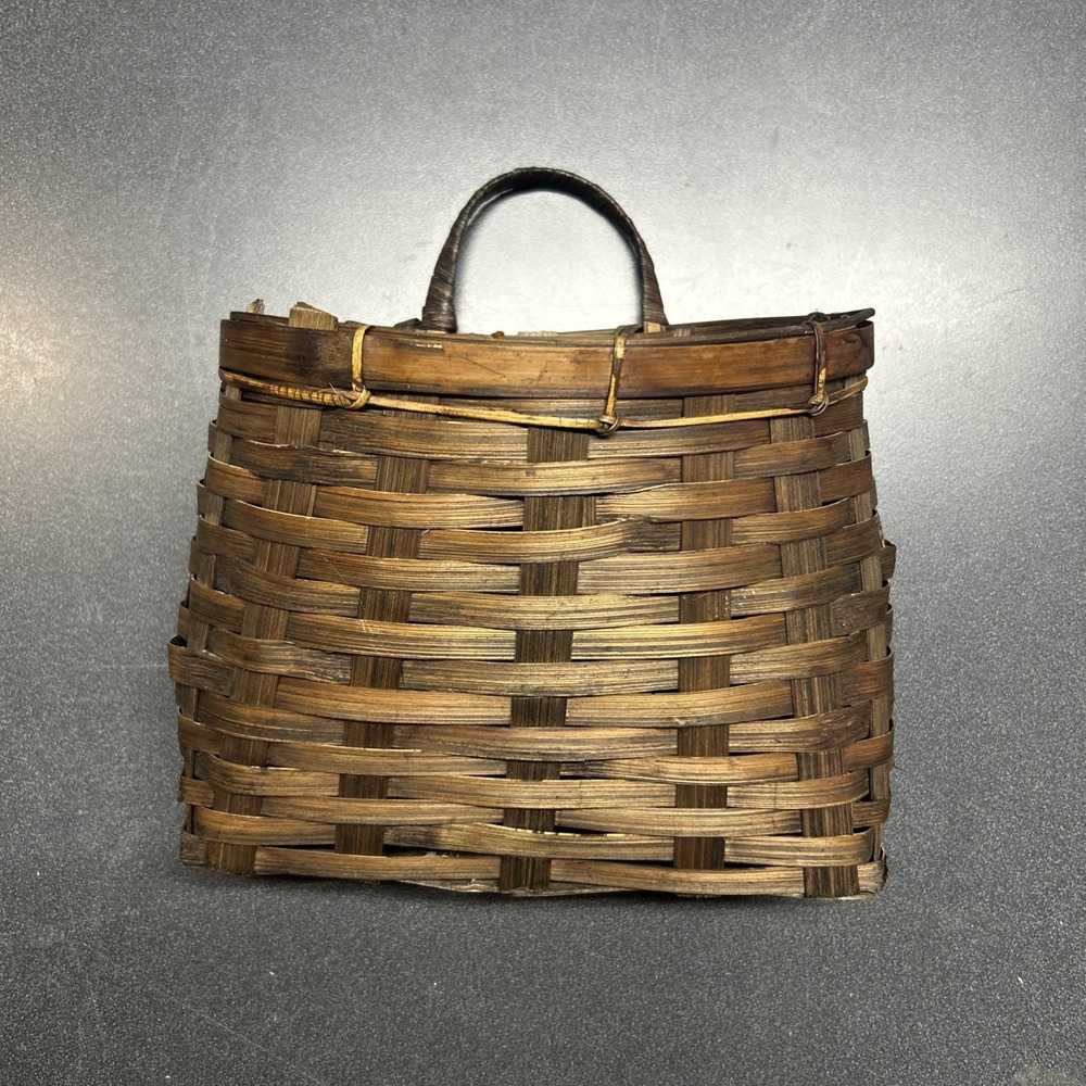 VTG Wall Hanging Pocket Basket Woven Wicker Rustic French Country Farmhouse
